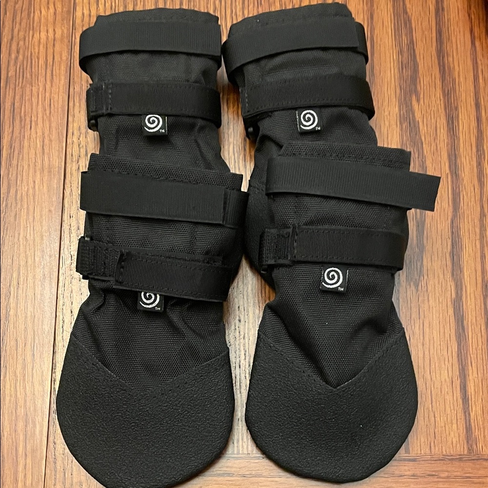 Ultra Paws Black XL Protective Dog Boots- unused!